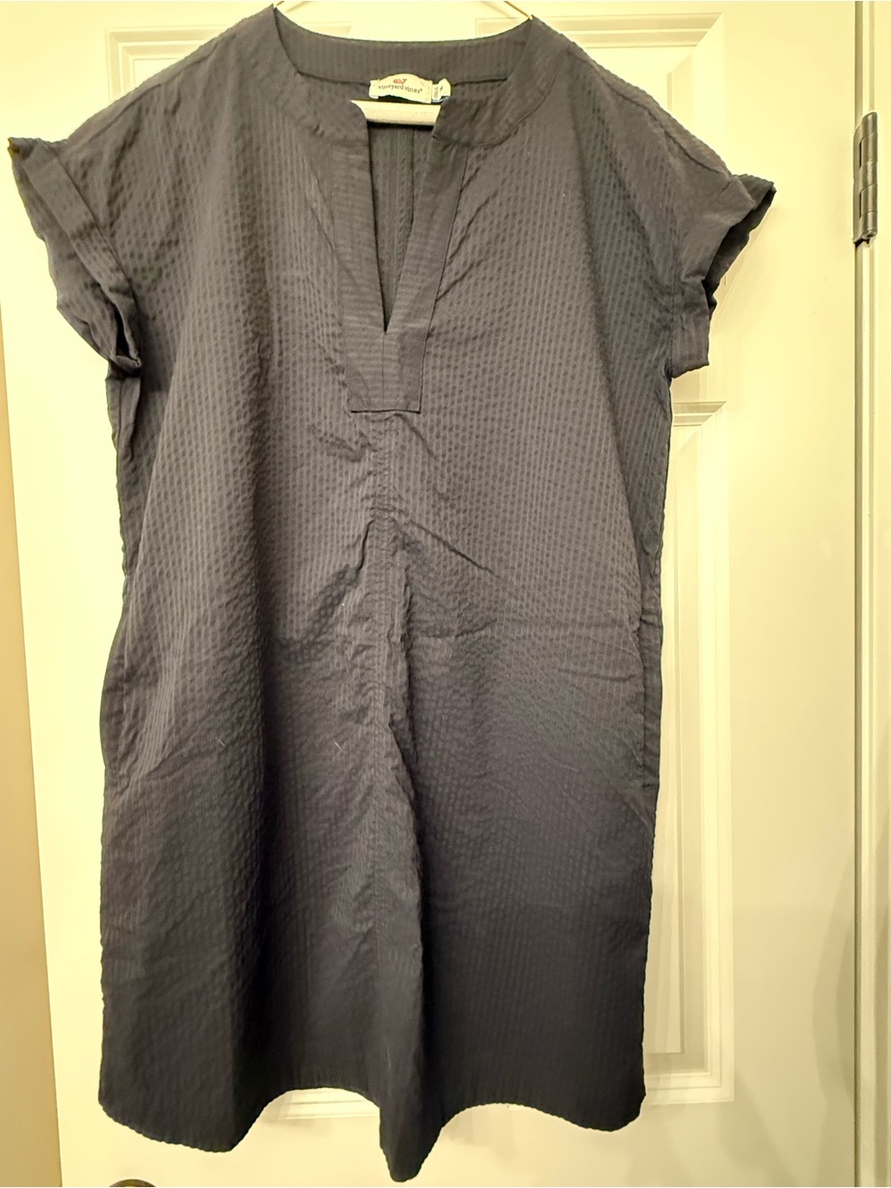 Vineyard vines Simple black Textured Shift Dress